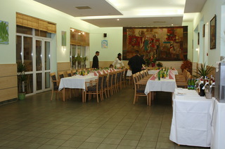 Hostina + zabava