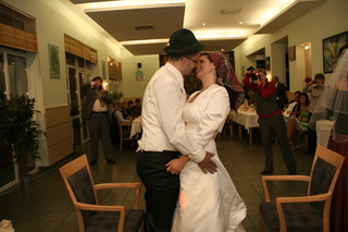 Unos + po polnocna  zabava